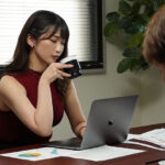【巨乳 中出し】トイレさえ行かせてくれないパワハラ女上司にこっそり利尿剤を飲ませて… 限界寸前おしっこ我慢中に強●中出し 美園和花│みんなのキカタン│miab00104