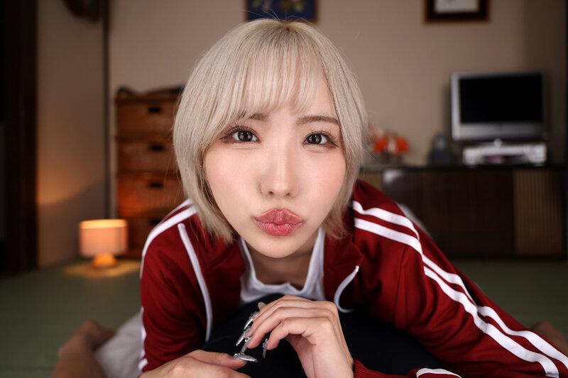 【巨乳 中出し】【VR】田舎ギャルの性欲は…パないよ？ 若い男のいないド田舎、幼馴染のギャルJ●に押し倒されて朝まで汗だくナマ性交 春陽モカ│KMPVR-彩-│savr00577