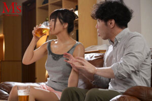 【巨乳 中出し】彼女に飲ませるはずの媚薬を間違って彼女の姉が飲んでしまい… 媚薬効果12時間! 絶倫×絶倫 性欲を抑えきれない男と女の汗まみれのW暴走中出しキメセクFUCK 根尾あかり│M’s video Group│mvsd00582