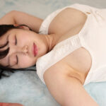 【巨乳 中出し】【VR】天然100cmでボクをメロメロにするもちぷにオッパイは100点満点!!隣に住む巨乳幼馴染の汗だく焦らし性交 ひまり│KMPVR-彩-│savr00494