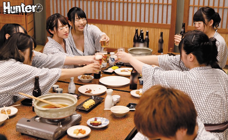 【巨乳 中出し】社員旅行でやって来た温泉旅館に男はボク1人だけで、酔っ払った巨乳女子社員たちとまさかの混浴風呂に！！社員旅行で温泉旅館に来たのはいいけど…│HHHグループ│hunta00708
