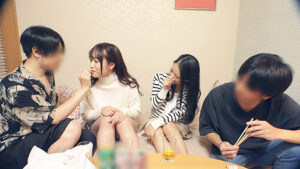 【巨乳 中出し】旦那の不満をゲームで発散！！王様の命令はゼッタイ？巨乳を武器に主導権はいつしか妻たちへ…大興奮の4Pセックス│LOTUS│h_047clt00102