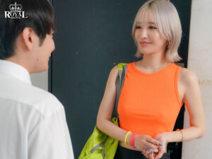 【巨乳 中出し】隣人ガチャUR確定演出。隣に引っ越してきたのはノーブラ乳首ポッチの美乳お姉さん。 百永さりな│HHHグループ│royd00288