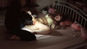 【巨乳 中出し】一般男女モニタリングAV 近親相姦しちゃった家族のその後まで追跡スペシャル マジックミラーの向こうには家族想いの父親！巨乳の母親と女子○校生の妹が童貞息子を親子丼3Pで筆おろし中出し！！…した後日談:母と兄と妹の何度も繰り返される超禁断のW近親相姦を家庭内…3│ザ・マジックミラー（MM号・MM便）│dvdms00838