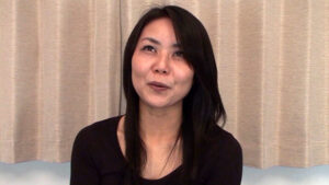 【巨乳 中出し】どう見てもJD!とても四十路には見えない素人熟女さん!彼氏はいるけど物足りない彼女が激しさを求めてAV出演!中出しセックスを決め込んじゃう!│即ヌキ│h_1724v125i00009