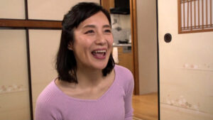 【巨乳 中出し】未亡人で美しい義母の色香に狂った娘婿！欲求不満の熟れた躰を持て余す禁断の情事！│即ヌキ│h_1724a109g00001