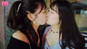 【巨乳 中出し】えっ！飲み屋でいきなり逆ナンしてきたくせに、焦らされまくって、寸止めされて、射精の瞬間もチ〇ポ放置され ザーメンお漏らしするルーインドオーガズム×ハシゴ酒で永遠に賢者タイムを与えられず何度も何度も精子を搾取される… 巨乳ハーレムビッチ編 弥生みづき 美園和花│みんなのキカタン│miab00016