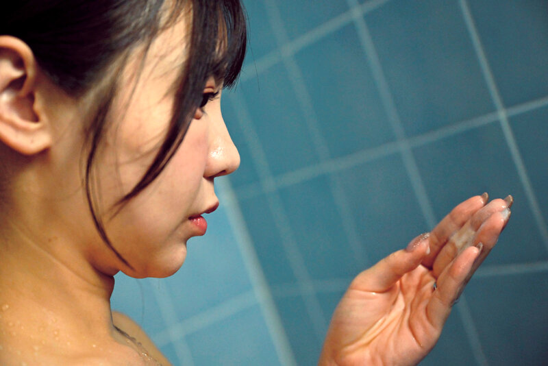 【巨乳 中出し】引越し業者の新人営業担当の私は…旦那に内緒でお客様を気持ち良くさせちゃうチョロい人妻 吉澤友貴│極グループ│h_1100hzgd00333