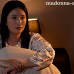 【巨乳 中出し】息子の友人ともう5年間、セフレ関係を続けていますー。 年下の子と不埒な火遊び…中出し情事に溺れる私。 木村玲衣│Madonna│jur00702