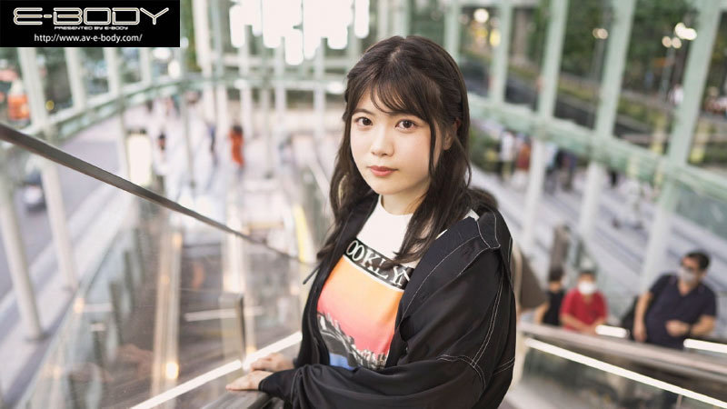 【巨乳 中出し】脱いだらロケットおっぱいの優しい田舎出身ギャルが人生初の生チ●ポ膣奥突き！イクと同時に中出しドスケベ発覚スペシャル 新山ちなつ│E-BODY│ebod00957