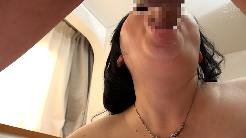 【巨乳 中出し】ぷっくりと勃起した乳首の豊満ボディの巨乳熟女と快楽絶頂中出しSEX！│即ヌキ│h_1724m901g00002