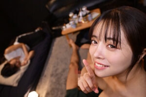 【巨乳 中出し】【VR】【8K】彼女が隣で寝ているのに…彼女の親友がこっそり耳元で囁きながら汗だくヌルテカ爆乳で誘惑逆夜〇い 羽月乃蒼│さぼてんVR│1sbgvr00014