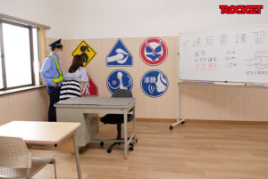 【巨乳 中出し】エロ標識～催●注意～│ROCKET│1rctd00479