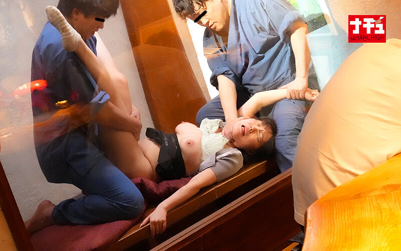 【巨乳 中出し】居酒屋串刺し理解らせ。 個室でイチャつく巨乳女を潰れた彼氏の前で代わる代わる連続中出し│----│1nhdtc00256