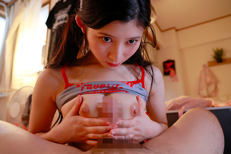 【巨乳 中出し】【4K】風呂キャン界隈の干物女子。塩っぱく蒸れた美乳、じっとり汗ワキ、オシッコ臭のケツ穴マ○コ…家賃の代わりに大家のオジサンにくっさい全身をベロベロ舐め回されてヨダレまみれの唾だく中出し交尾！│DEEP’S│dvmm00459