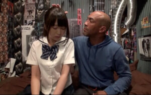 【巨乳 中出し】セーラー服は脱がさない ウチら授業中でも濡れてんじゃん 思春期はいつも発情期◆思考すべてがえっちぃ◆│素人only プラム│h_113spo00026